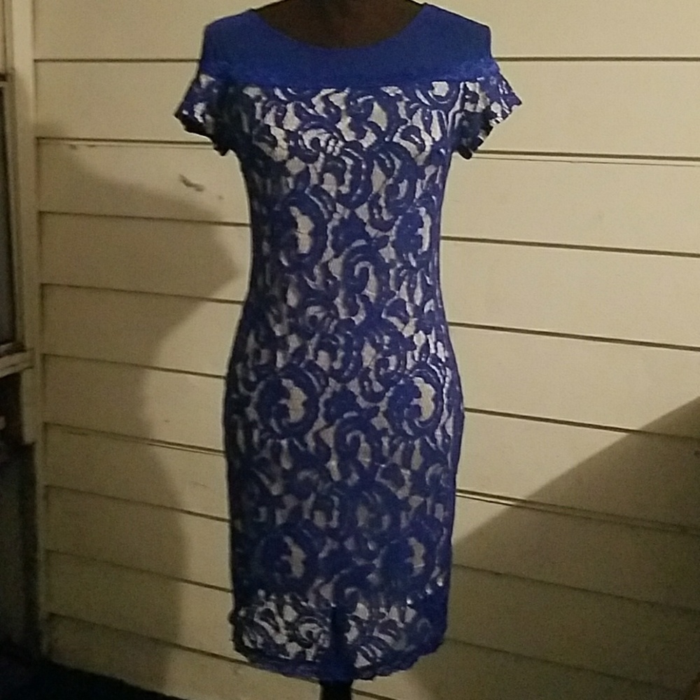 Dress - Picture 4 of 5
